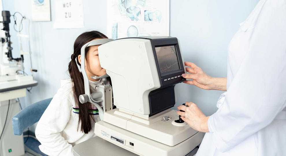 Read more about the article Do You Struggle to See in the Dark? It Could Be Night Blindness